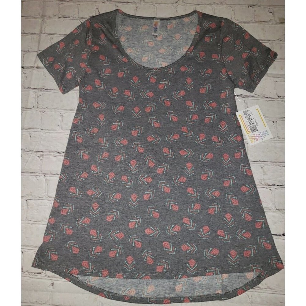 𝅺NWT Lularoe Classic T Short Sleeve T-Shirt Women's Size XXS Geometric Pattern